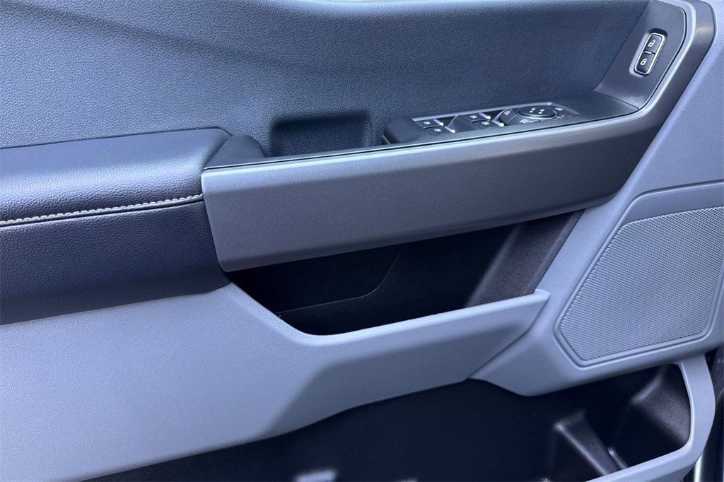New 2025 Ford F250 XLT w/ FX4 Off-Road Package image 8