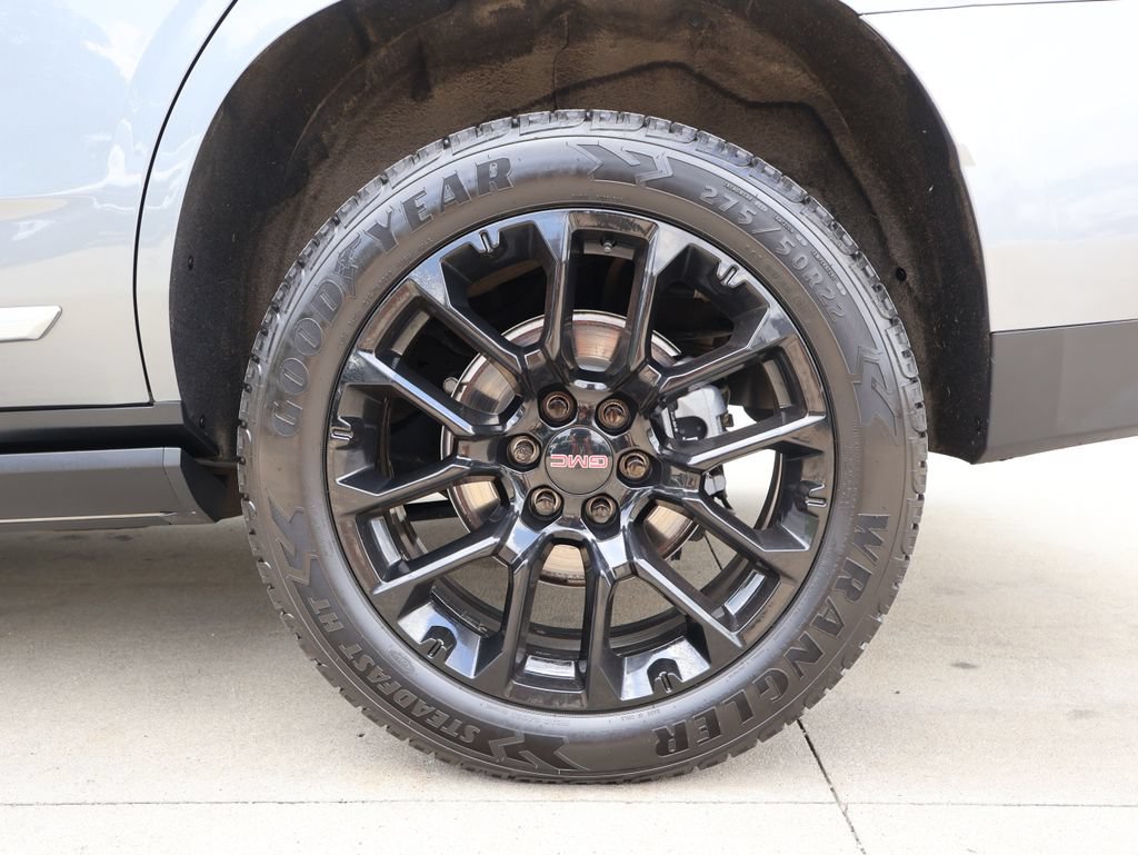 Certified 2022 GMC Yukon Denali w/ Denali Premium Package AWD/4WD image 49