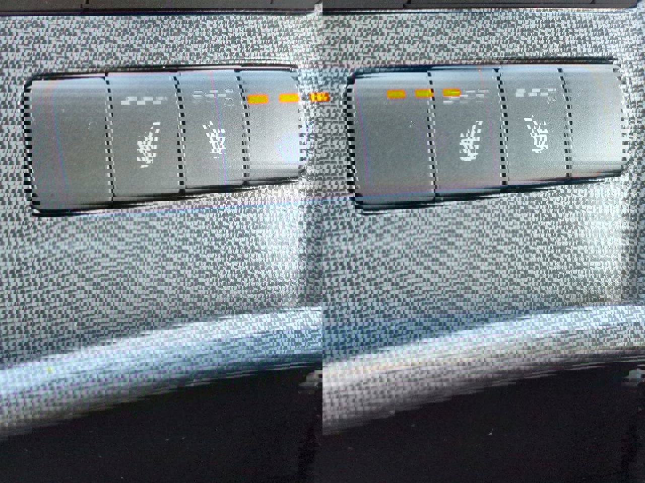 Used 2023 Hyundai Santa Fe SEL w/ Premium Package image 24