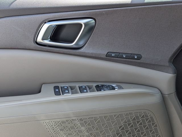 New 2026 Kia Carnival EX FWD image 11