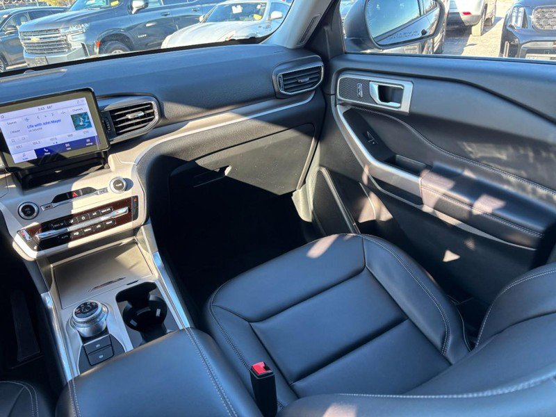 Used 2023 Ford Explorer XLT w/ Equipment Group 202A image 16