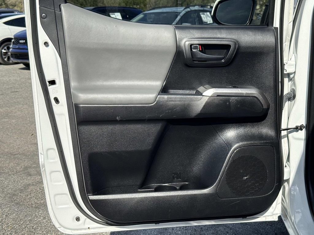 Used 2021 Toyota Tacoma SR5 image 15