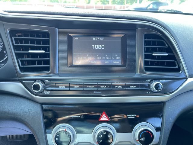 Used 2019 Hyundai Elantra SE w/ Cargo Package FWD image 13