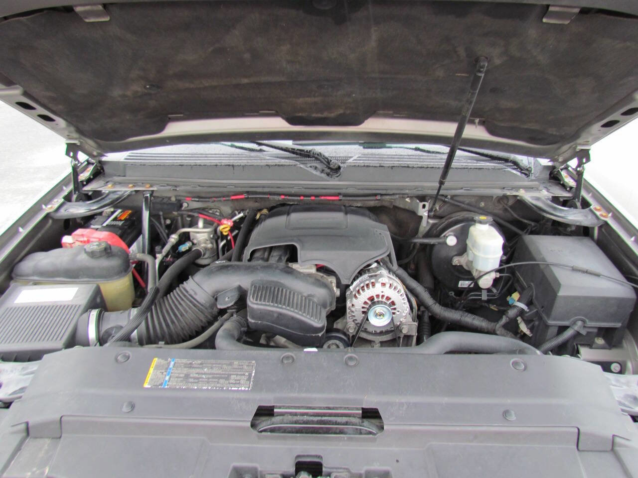 Used 2008 Chevrolet Suburban LT w/ Convenience Package 1 image 25