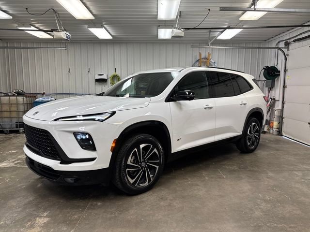 Used 2025 Buick Enclave Sport Touring image 1