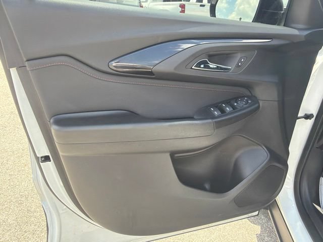 Used 2023 Chevrolet TrailBlazer RS w/ Convenience Package FWD image 12
