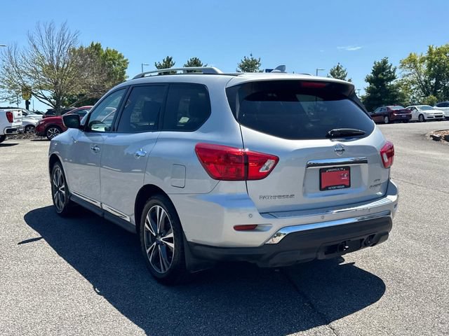 Used 2020 Nissan Pathfinder Platinum AWD/4WD image 7