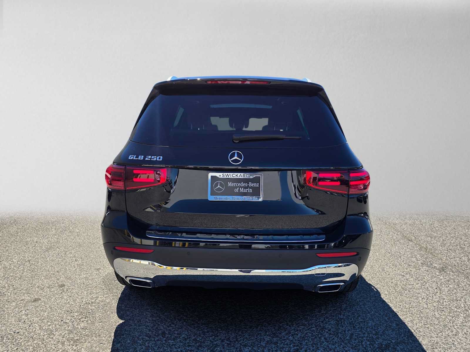 New 2026 Mercedes-Benz GLB 250 image 4