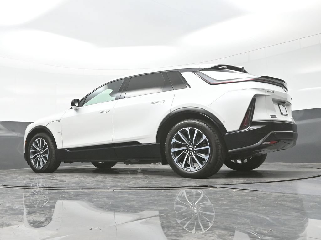 Certified 2024 Cadillac Lyriq Sport AWD/4WD image 29