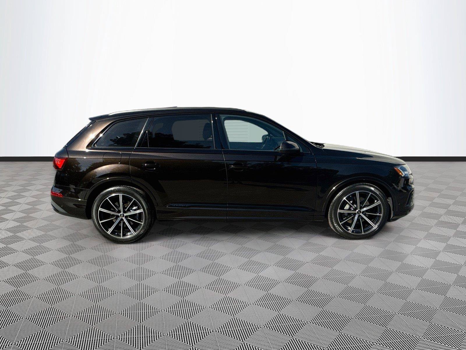 Certified 2024 Audi Q7 3.0T Prestige w/ Prestige Package AWD/4WD image 8