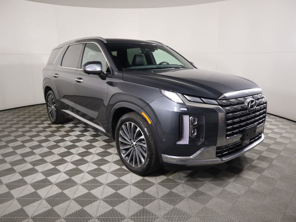 Used 2025 Hyundai Palisade Calligraphy image 3