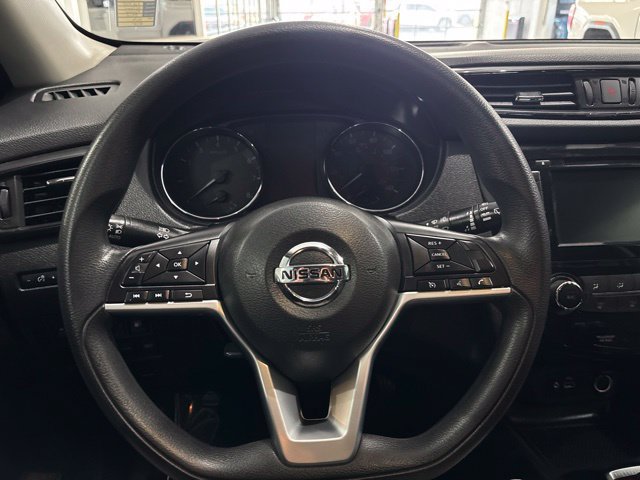 Used 2020 Nissan Rogue S FWD image 18