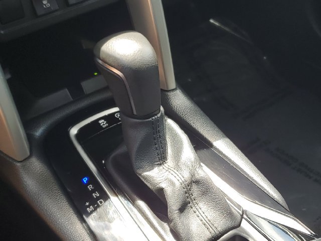 Used 2024 Toyota Corolla Cross XLE FWD image 23