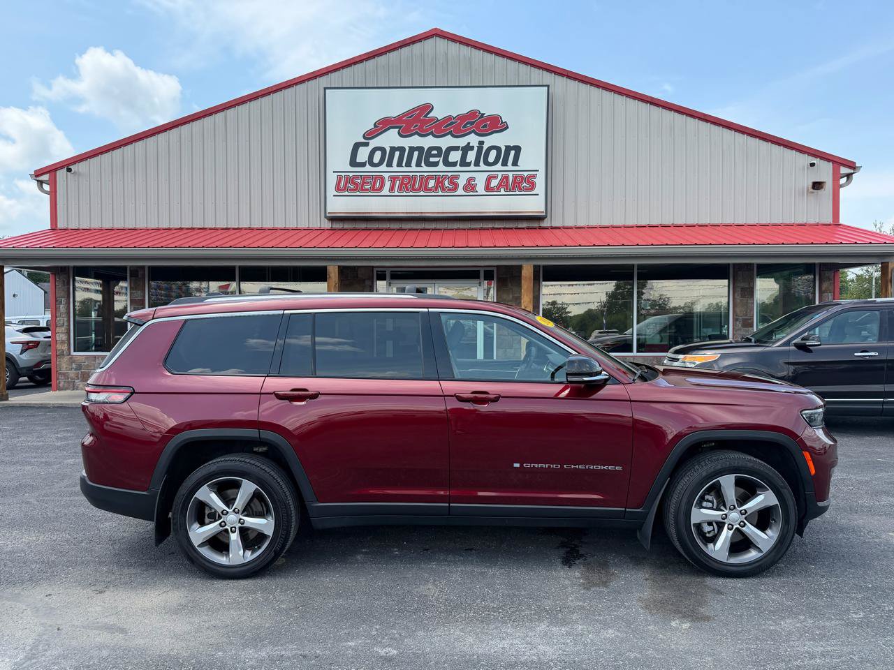 Used 2021 Jeep Grand Cherokee L Limited AWD/4WD image 3