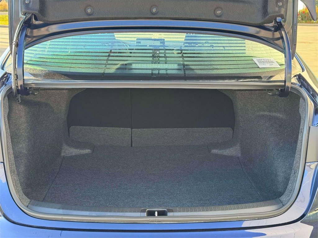 Used 2025 Toyota Corolla SE image 19
