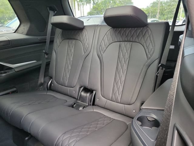 Used 2024 BMW X7 M60i w/ Executive Package AWD/4WD image 11