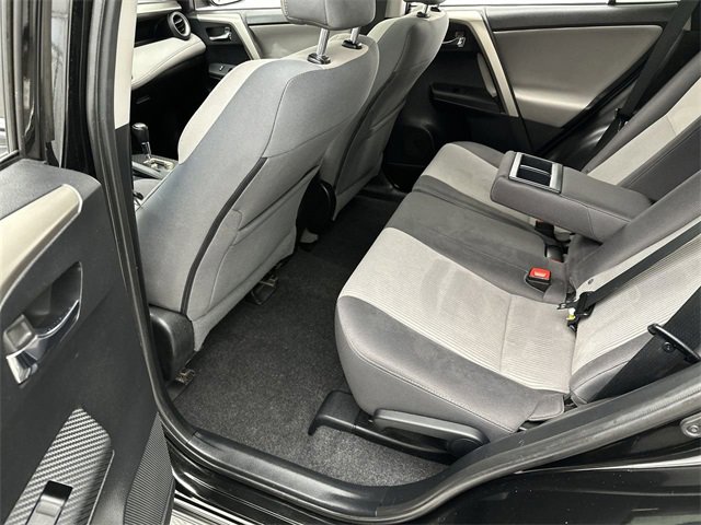 Used 2015 Toyota RAV4 XLE image 22