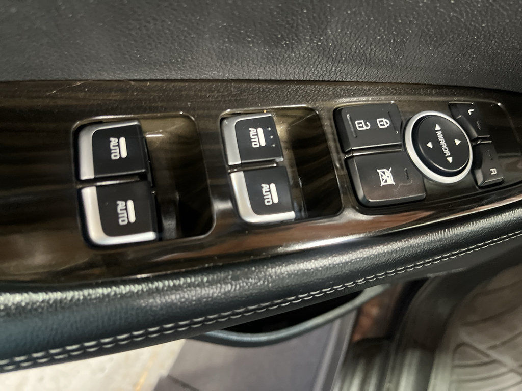Used 2019 Kia Sorento EX w/ EX Touring Package AWD/4WD image 35