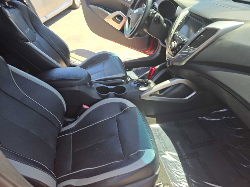 Used 2013 Hyundai Veloster Turbo image 13