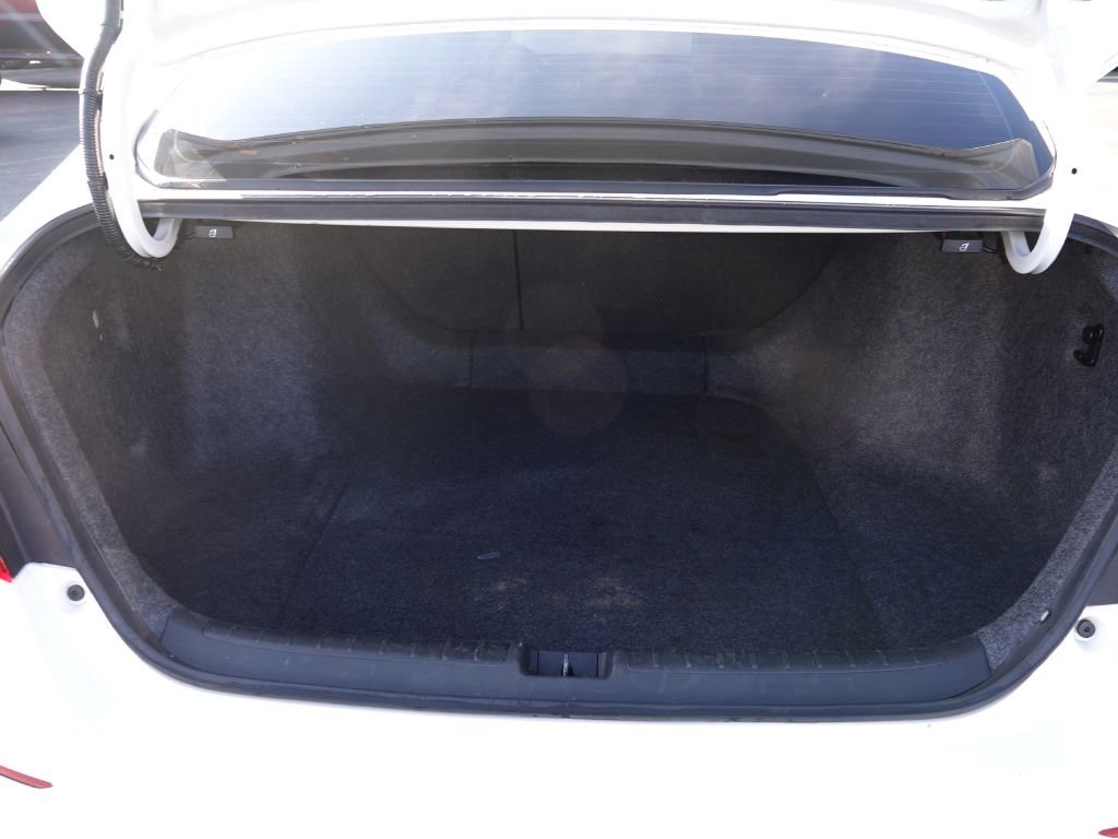 Used 2018 Honda Accord EX-L image 6