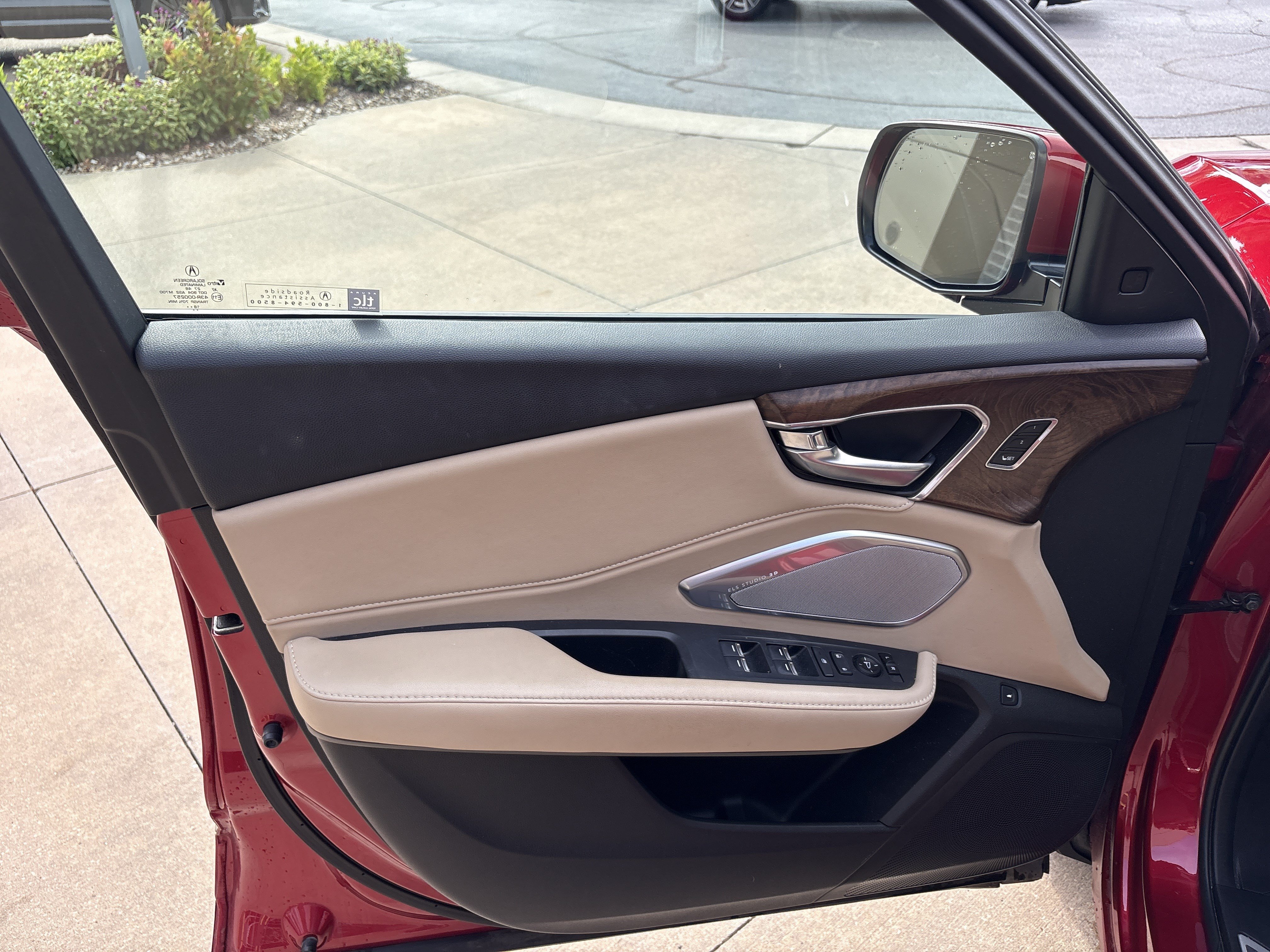 Used 2019 Acura RDX w/ Advance Package AWD/4WD image 14