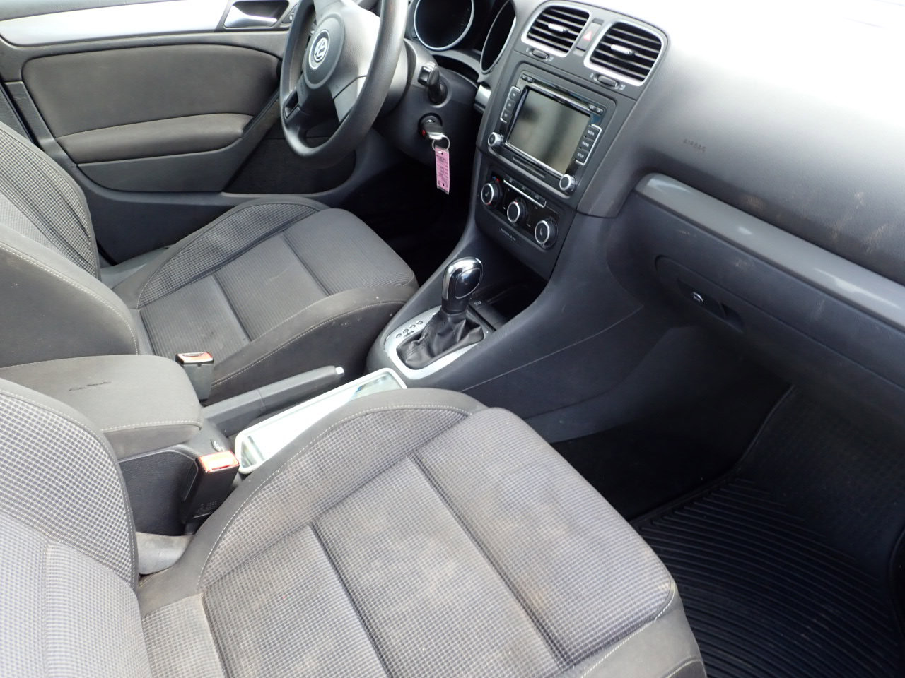 Used 2012 Volkswagen Golf 2.5L Conv & Sunroof 4 Door PZE image 7