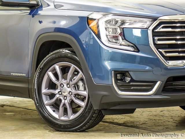Used 2024 GMC Terrain SLT FWD image 4