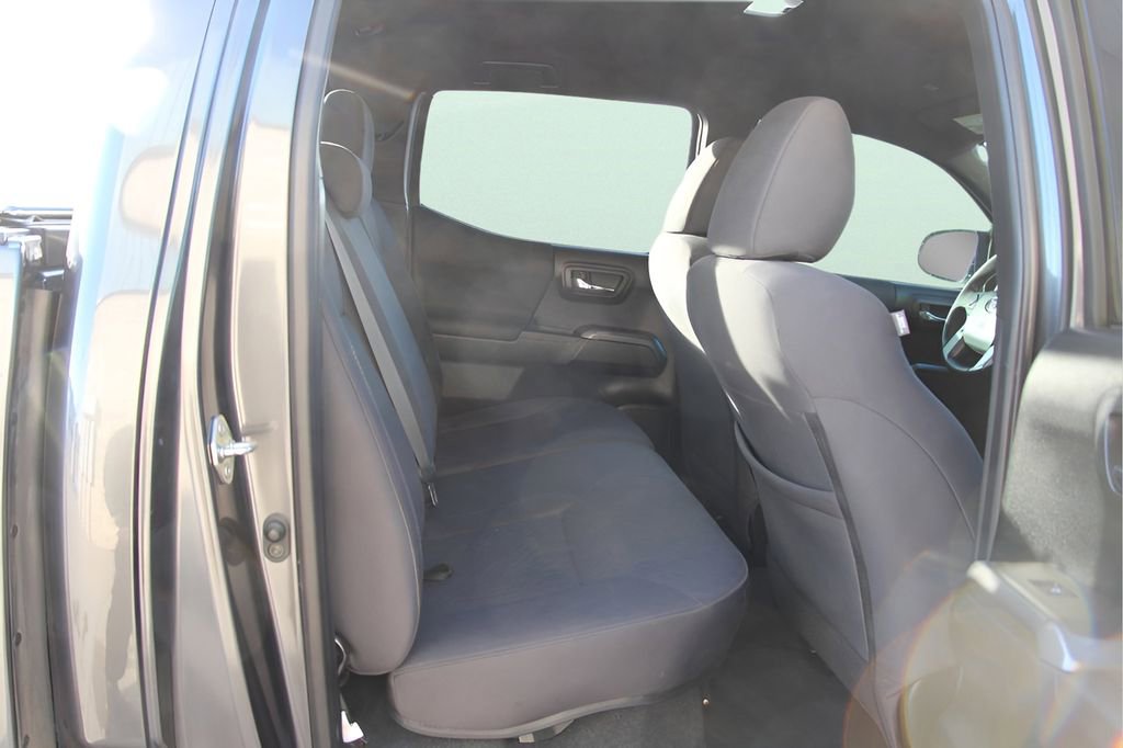 Used 2019 Toyota Tacoma TRD Sport image 23