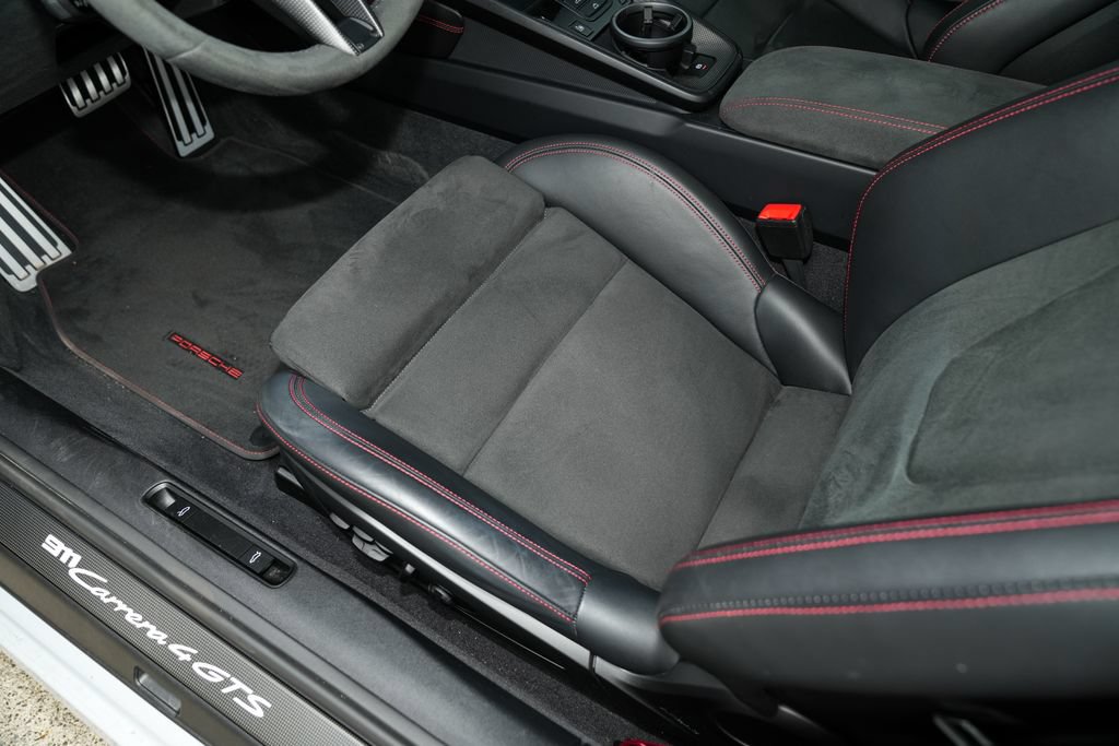 Certified 2024 Porsche 911 Carrera 4 GTS AWD/4WD image 22