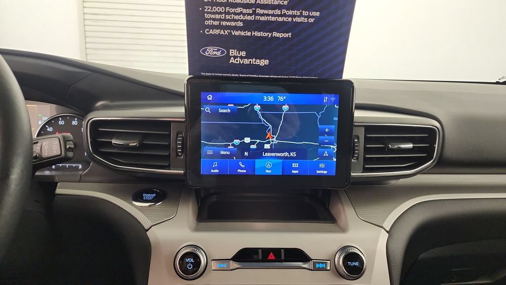 Used 2024 Ford Explorer XLT w/ Equipment Group 202A AWD/4WD image 27