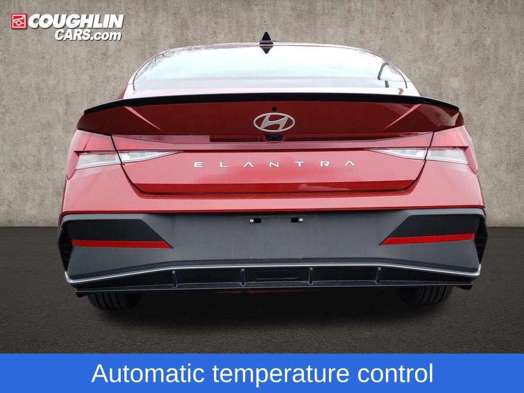 Used 2026 Hyundai Elantra Sport FWD image 7