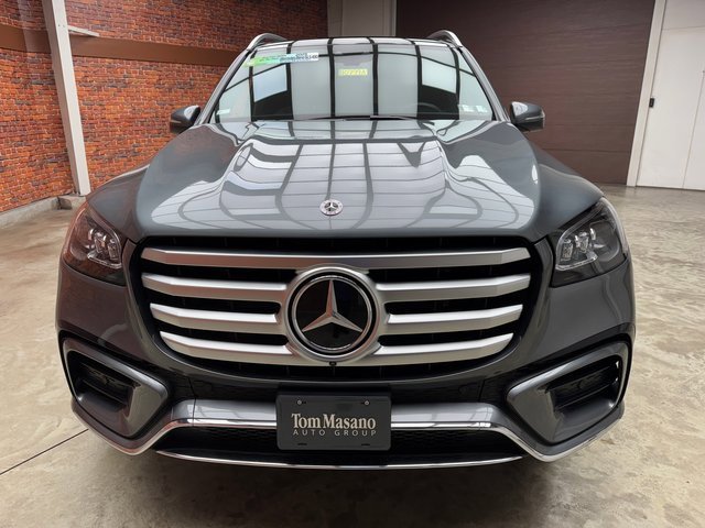 Used 2025 Mercedes-Benz GLS 450 4MATIC image 8