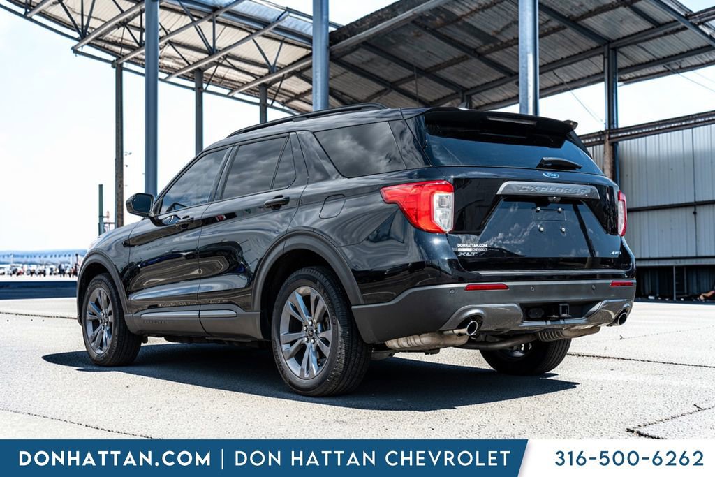 Used 2023 Ford Explorer XLT w/ Equipment Group 202A AWD/4WD image 33