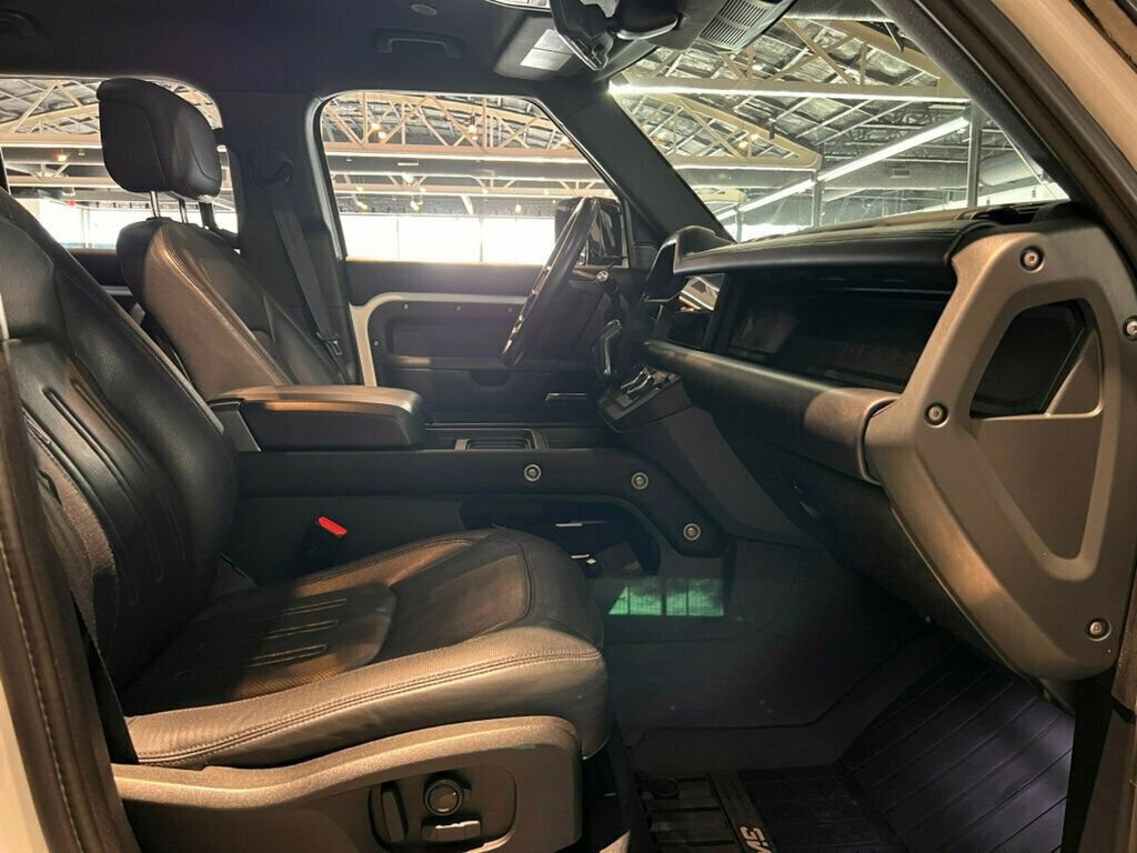 Used 2021 Land Rover Defender 110 X-Dynamic HSE image 28