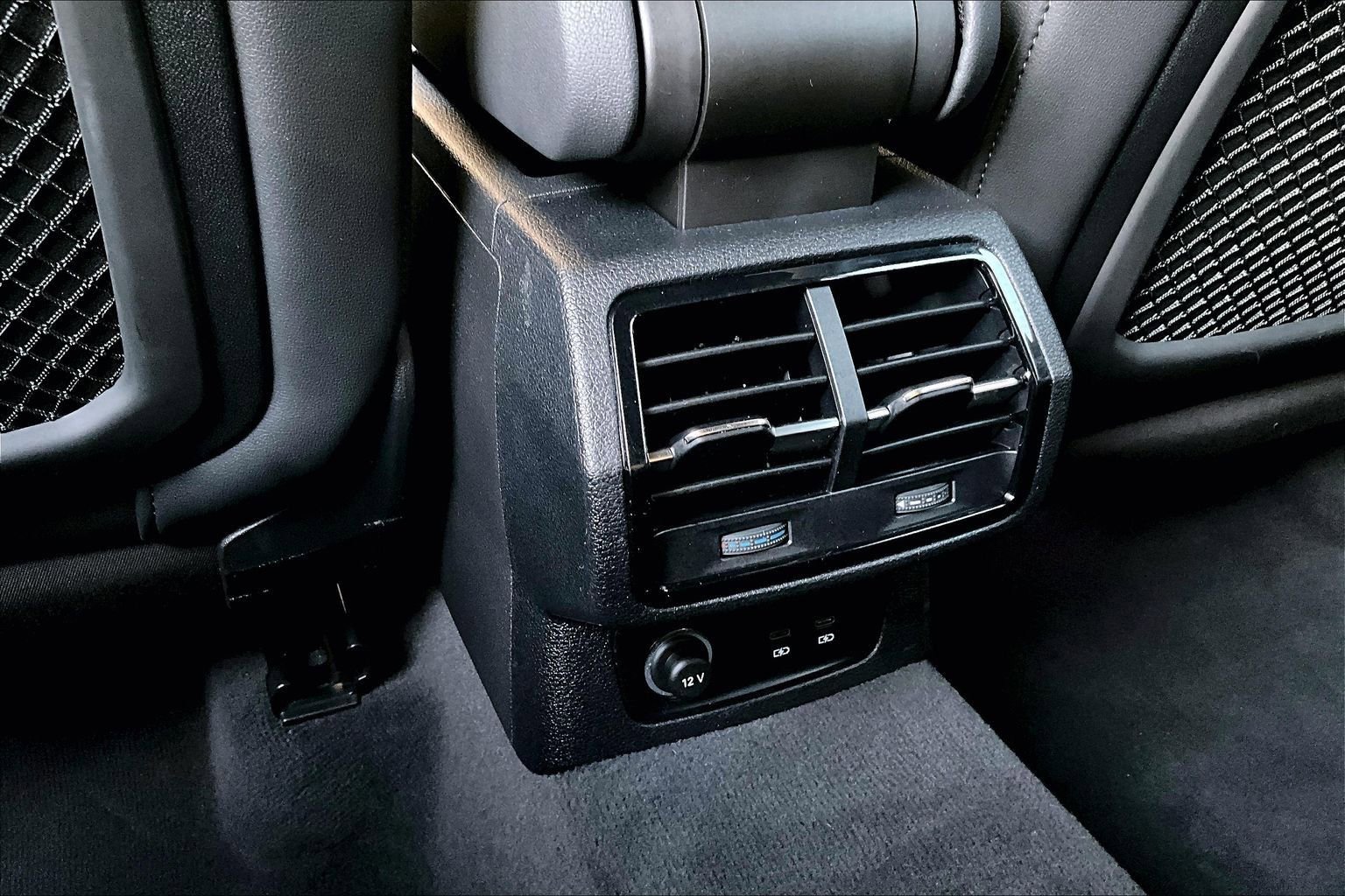 Used 2022 Audi Q3 2.0T Premium Plus w/ Premium Plus Package image 34