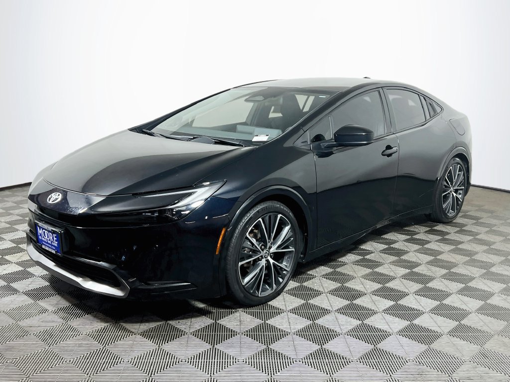 Certified 2024 Toyota Prius Limited w/ Limited Premium Package FWD image 3