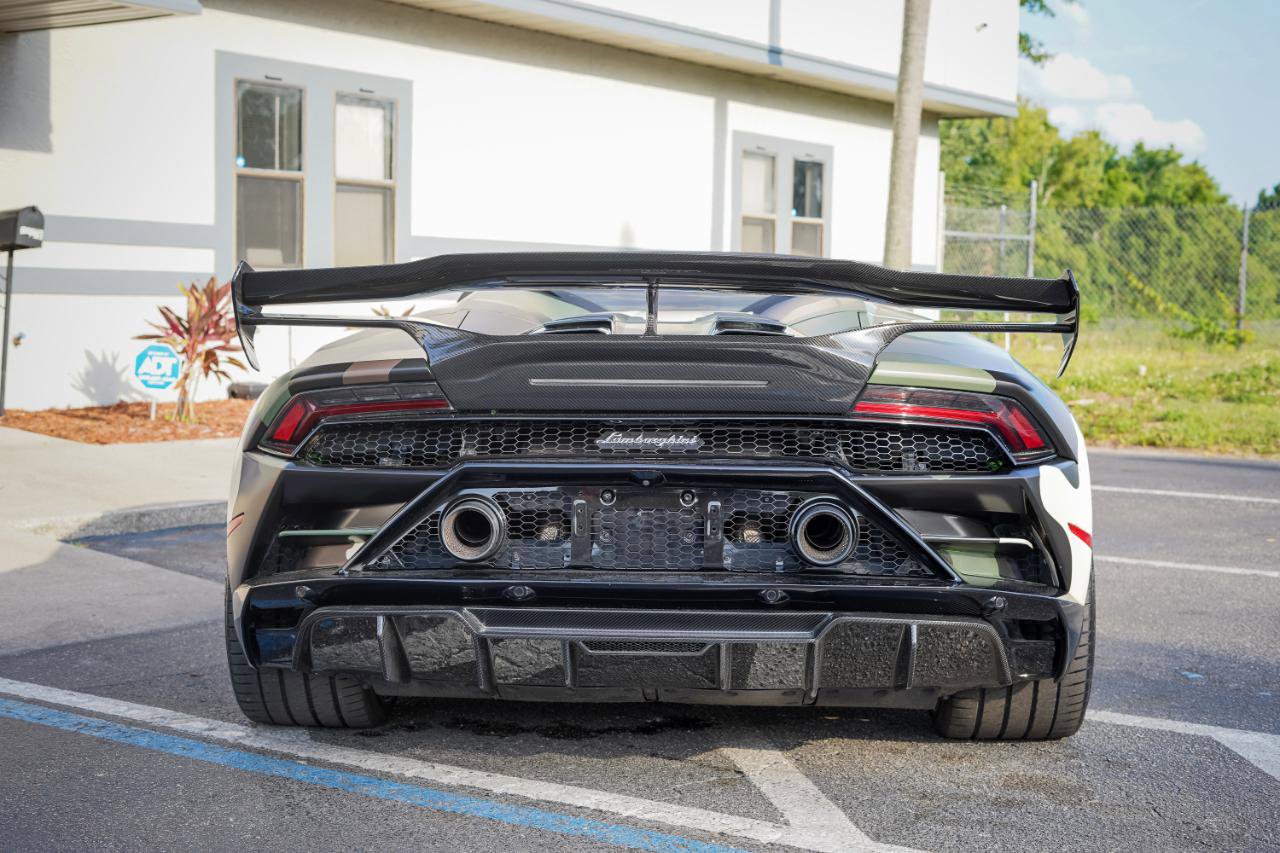 Used 2020 Lamborghini Huracan EVO AWD/4WD image 6