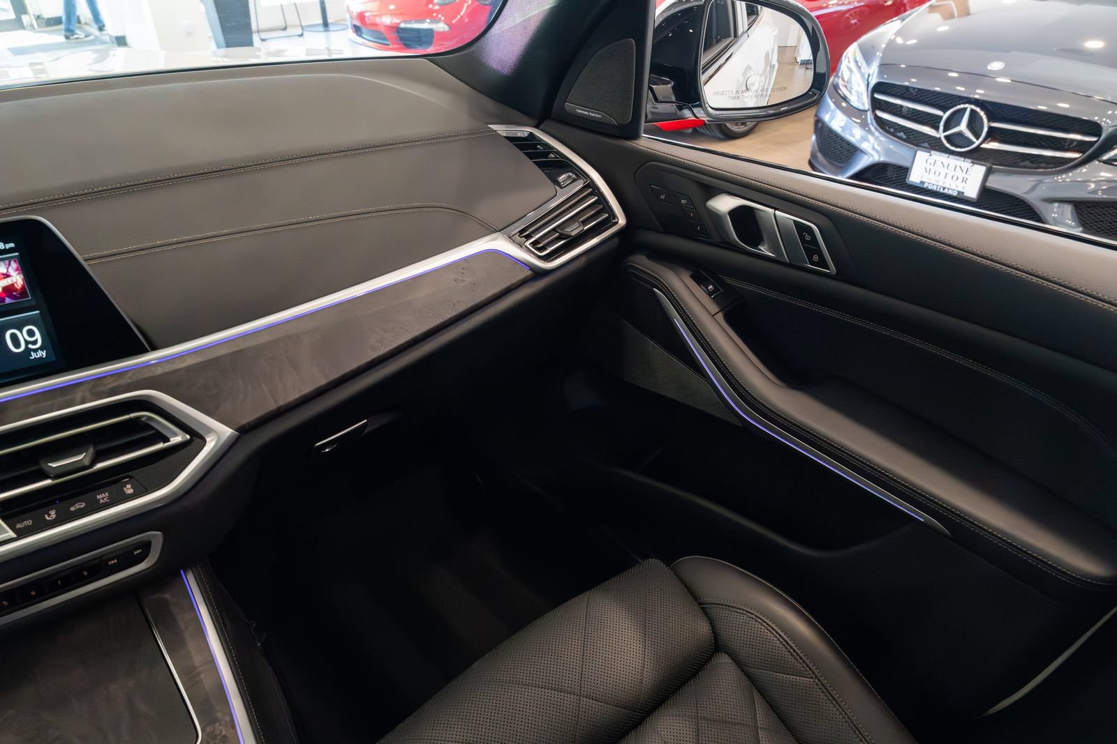 Used 2023 BMW X5 M50i w/ Executive Package AWD/4WD image 11