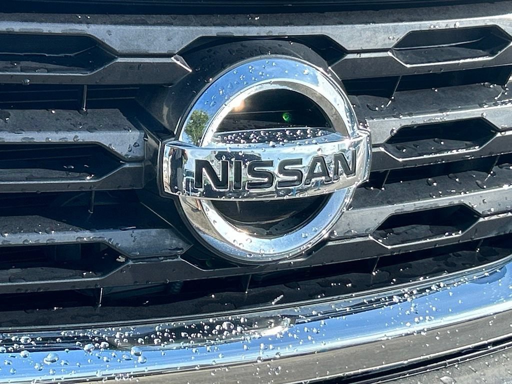 Used 2017 Nissan Pathfinder SV w/ Trailer Tow Package FWD image 19