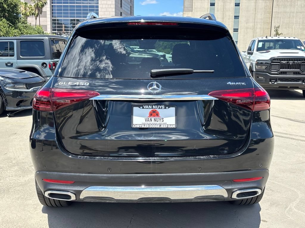 Used 2024 Mercedes-Benz GLE 450e 4MATIC image 4