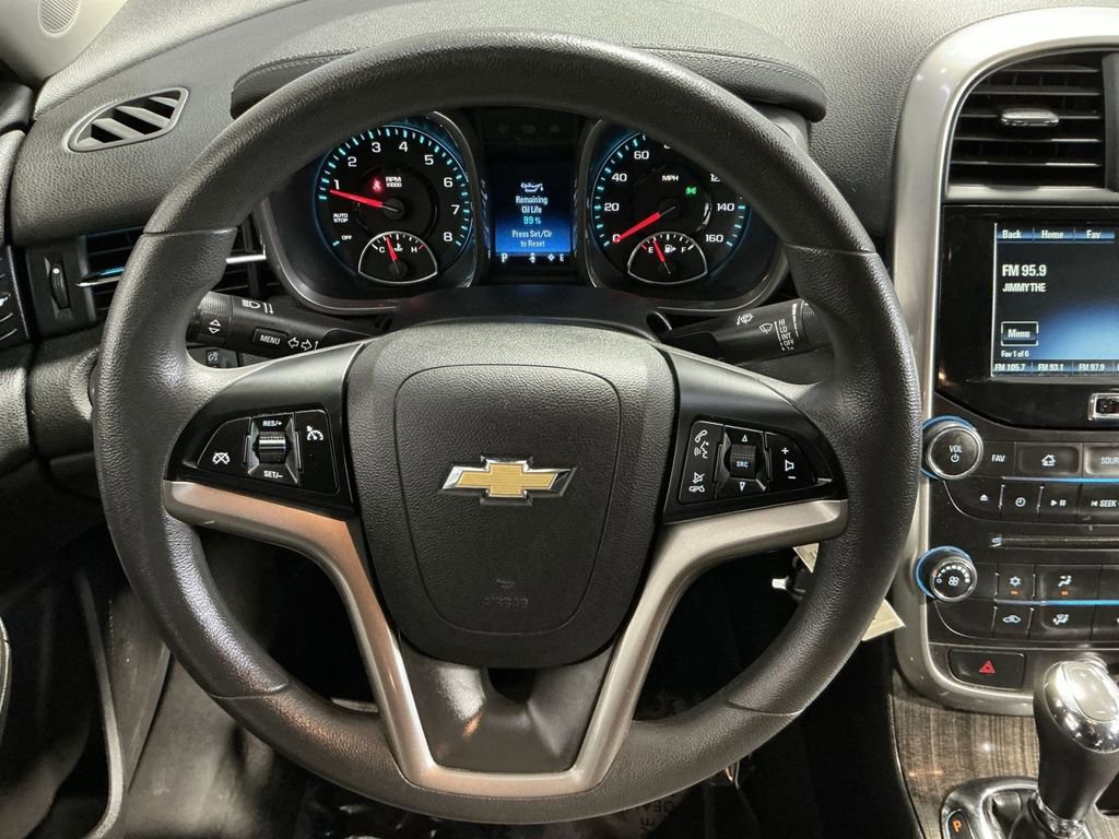 Used 2015 Chevrolet Malibu LT image 24