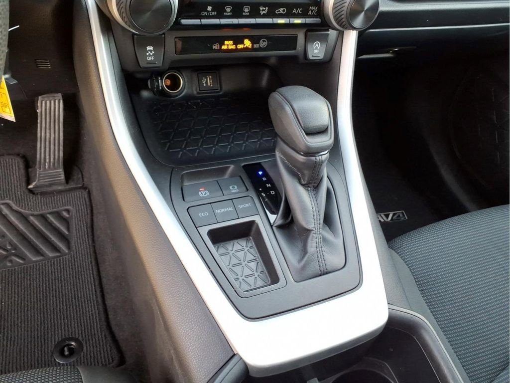 Used 2025 Toyota RAV4 LE FWD image 26
