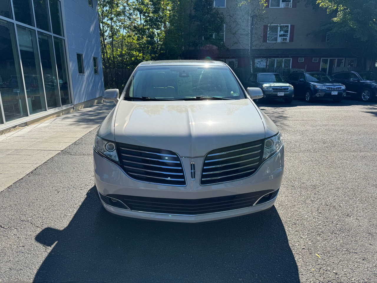 Used 2019 Lincoln MKT AWD image 8