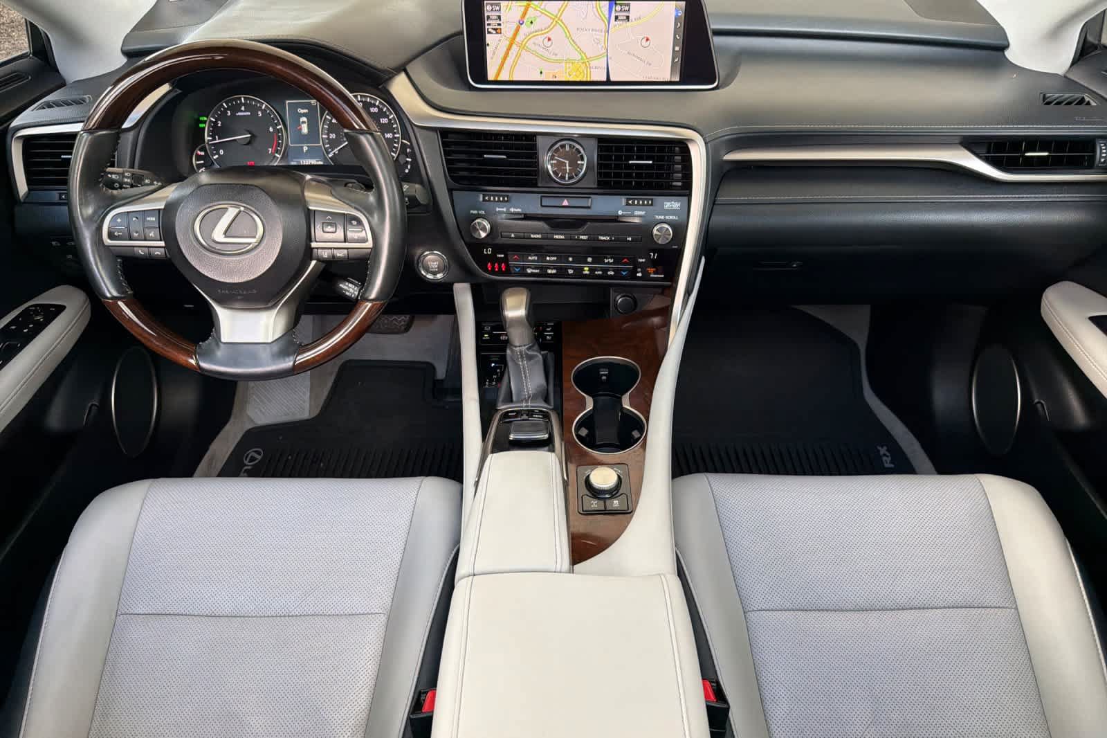 Used 2017 Lexus RX 350 AWD image 3