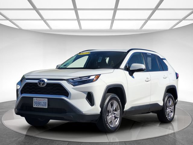 Used 2022 Toyota RAV4 XLE w/ Convenience Package FWD image 8