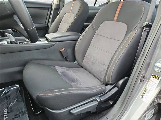 Used 2025 Nissan Sentra SR FWD image 15