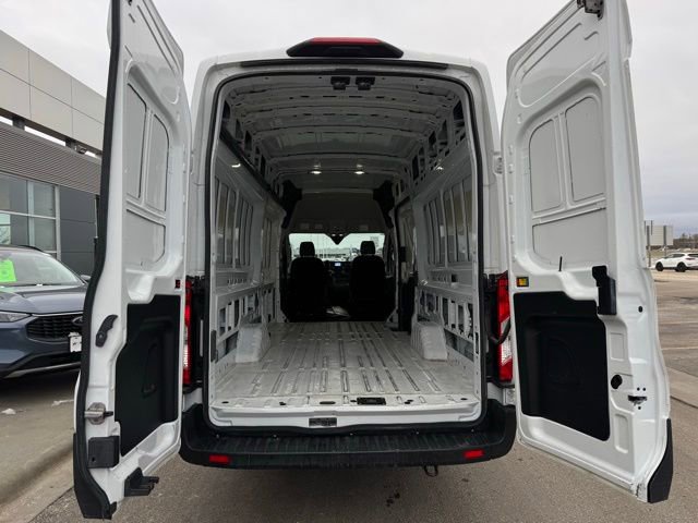 Certified 2023 Ford Transit 250 148 High Roof Extended AWD image 32