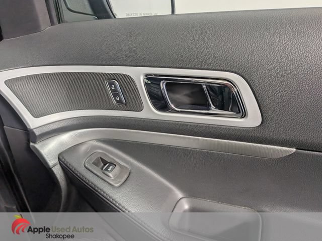 Used 2013 Ford Explorer XLT AWD/4WD image 45