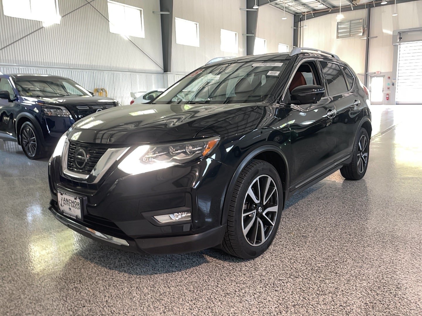 Used 2018 Nissan Rogue SL w/ Premium Package AWD/4WD image 3