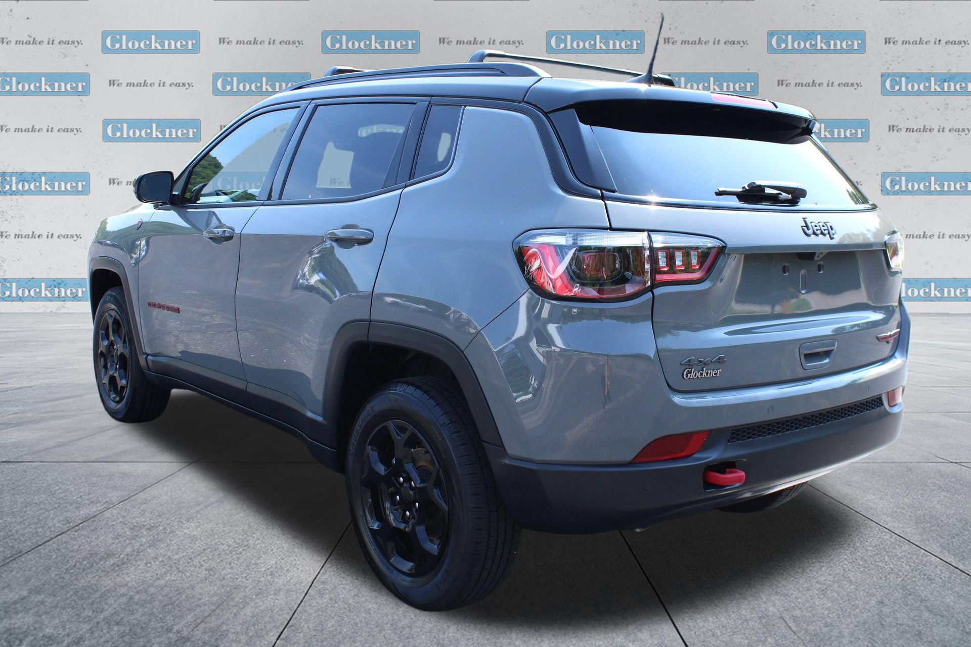 Used 2023 Jeep Compass Trailhawk AWD/4WD image 14